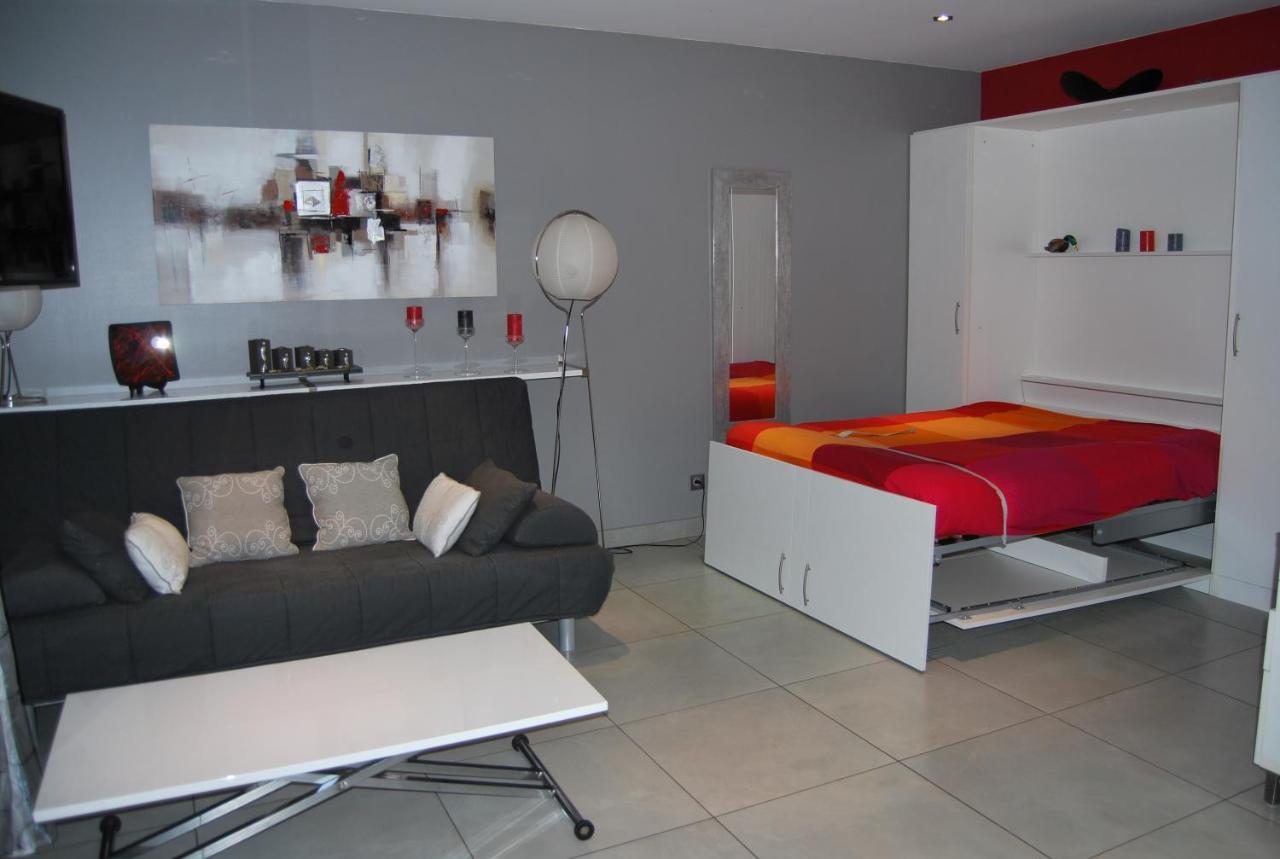 Loft, Avec Piscine Privative Et Parking, A 15 Minutes A Pied Du Centre Ville Et A 20 Mn De La Mer Монпелие Екстериор снимка